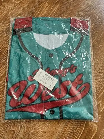 쟈니즈 WEST 추억의 베이스볼 셔츠