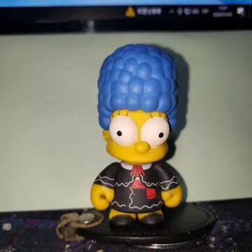 마지 심슨 피규어