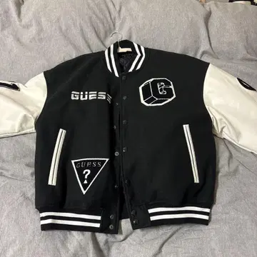 GUESS 바시티 자켓 블랙/화이트 81