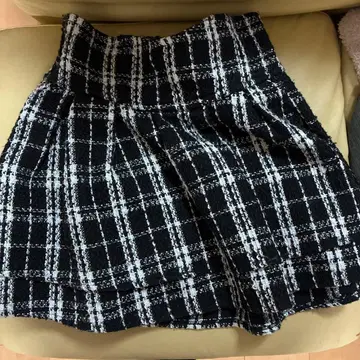 Michell Macaron 체크 무늬 플레어 스커트