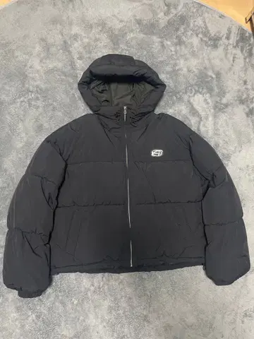 ADAMASTE 후드 부착 다운 자켓 블랙