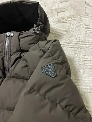 피레넥스 스푸트니크 미니 립스탑