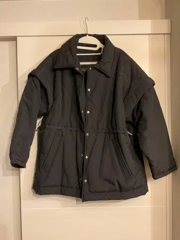 블랙 다운 자켓