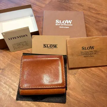 SLOW 3단 폴더형 지갑 박스 있음