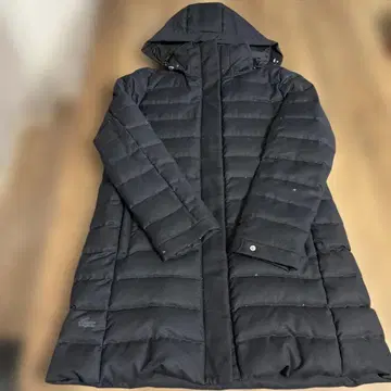 즉시 구매 LACOSTE 블랙 다운 자켓 후드 부착!