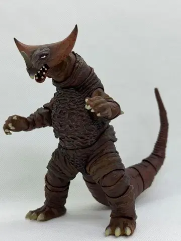 S.H.Figuarts 고모라 피규어