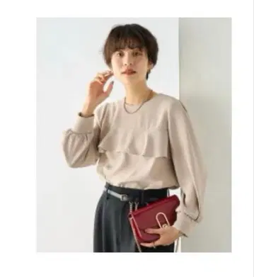 미사용 새상품 노리즈 프릴 블라우스 사이즈 36