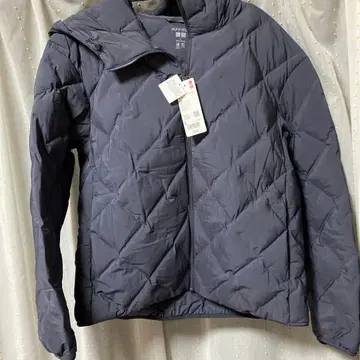 유니클로 퍼프 테크 후드티 다크 그레이 여성용 L