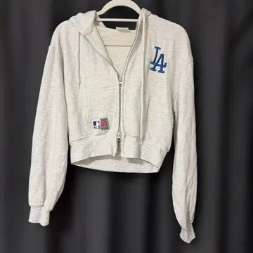 MLB LA 로고 자수 그레이 크롭 후드티 더블 지퍼