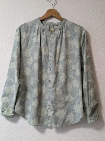 팔라스 팰리스 2025 FW 꽃무늬 셔츠