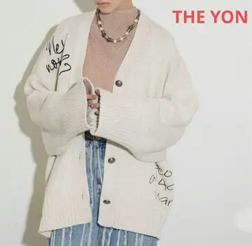 THE YON 레터링 자수 니트 가디건