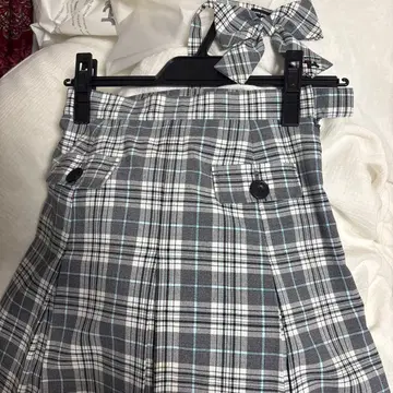 Pom ponette 그레이 체크 무늬 플리츠 스커트
