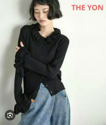 THEYON 프릴 칼라 리브 니트 가디건 블랙