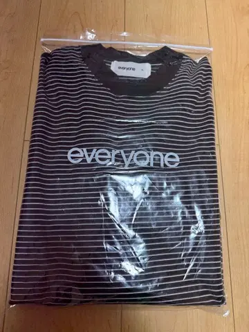 everyone 2025 S/S 보더 T셔츠 XL 새상품