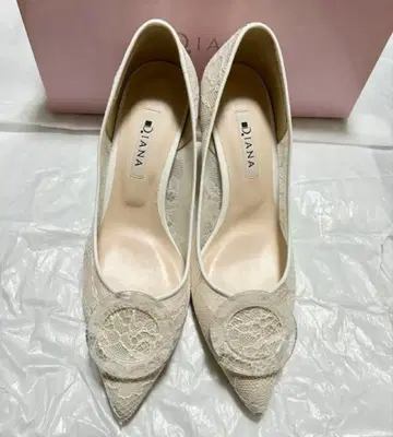 다이애나 브라이덜 신발 레이스 펌프스