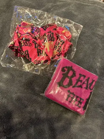 HYDE Beauty&The Beast 굿즈 스크런치와 리스트 밴드 핑크