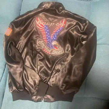 스냅온 새틴 점퍼