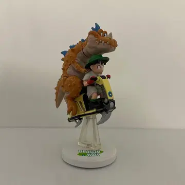 [ 드래곤볼 ] 손오공의 공룡 피규어