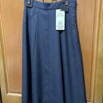 쿠 드 샹스 네이비 플레어 스커트 36/S