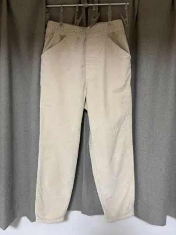 ZARA (자라) 베이지 코듀로이 팬츠 허리밴딩 한 번 착용 있음