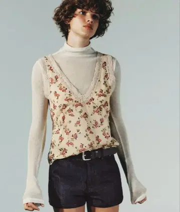 ZARA 플라워 레이스 상의