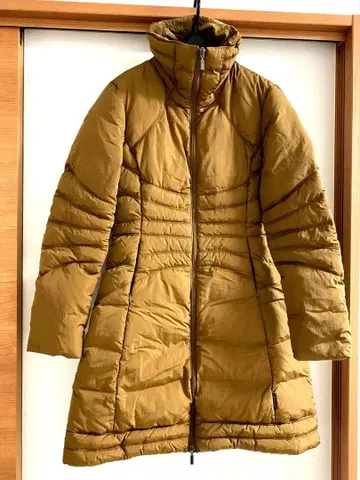 MONCLER 다운 코트 마돈나