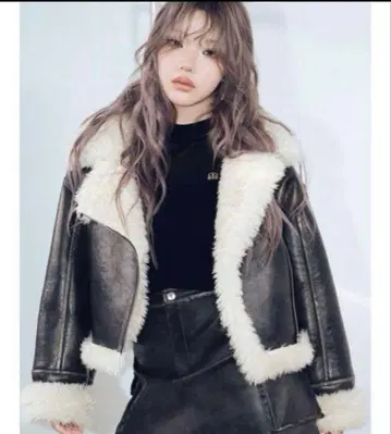 MURUA 빈티지 숏 무스탕 자켓