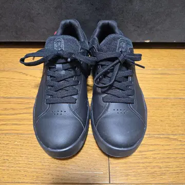 On 스니커즈 더 로저 어드밴티지