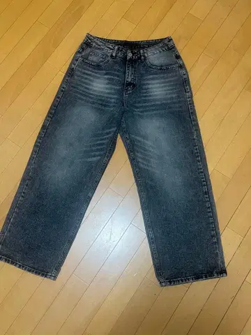 그레이 와이드 데님 팬츠 페이드 가공