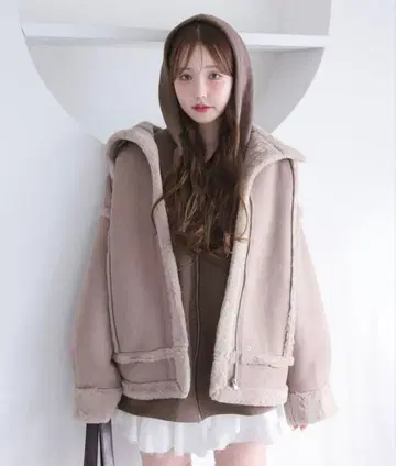 페이크 무스탕 롱 자켓