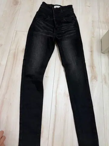 하이웨스트 스키니 데님 블랙