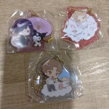 나츠메 우인장 x 산리오 캐릭터즈 콜라보 아크릴 키링 2개 세트