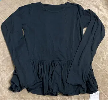 미사용 슬로브 이에나 완판 페플럼 롱T