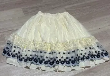 미사용 악시즈 튤 미니 스커트