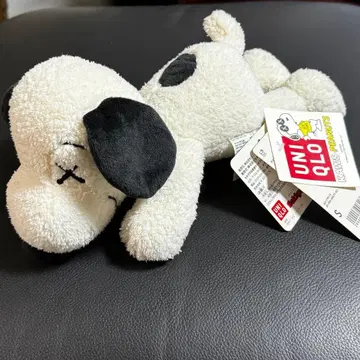KAWS UNIQLO 스누피 봉제 인형 S 사이즈