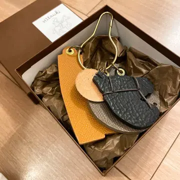 [ HItsuki ] horse charm 이에나 블랙