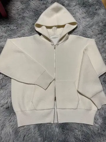 martinique 화이트 니트 후드티