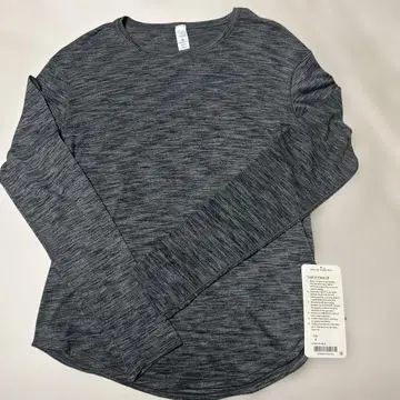 [새상품] 룰루레몬 긴팔 Lost In Pace LS 여성용 4