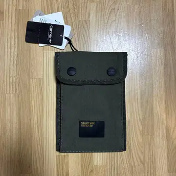 Carhartt wip 닉 파우치 그린