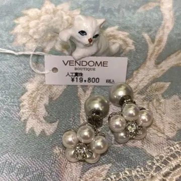 VENDOME BOUTIQUE 조개 진주 귀걸이