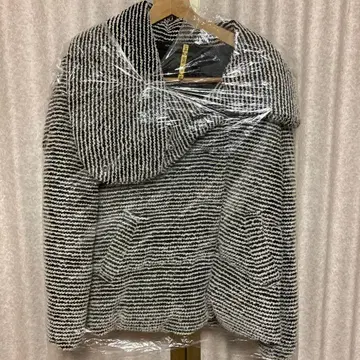 SPIRAL GIRL 화이트 블랙 보더 자켓 F 클리닝 완료