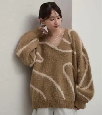 raffime V넥 뉴앙스 니트