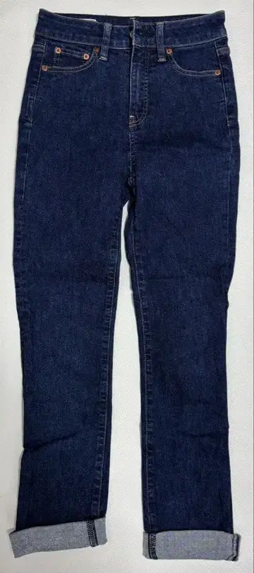 GAP CLASSIC STRAIGHT HIGH RISE 24