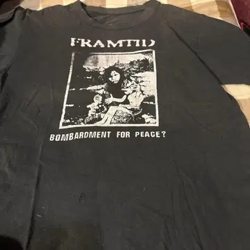 FRAMTID T셔츠 BOMBARDMENT FOR PEACE?
