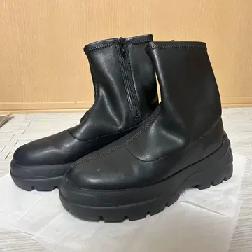 로리즈팜 통굽 부츠 M 사이즈