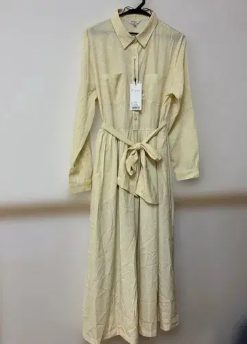 [ 새상품 ] MOUSSY 옐로우 컬러 꽃무늬 원피스 M 사이즈 상당