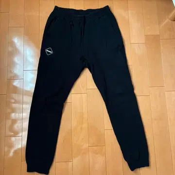 F.C.Real Bristol 스웨트 팬츠 블랙