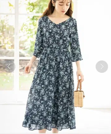 꽃무늬 네이비 쉬폰 롱 원피스