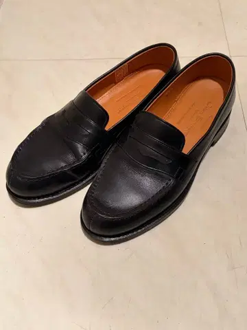 Jalan Sriwijaya 블랙 로퍼