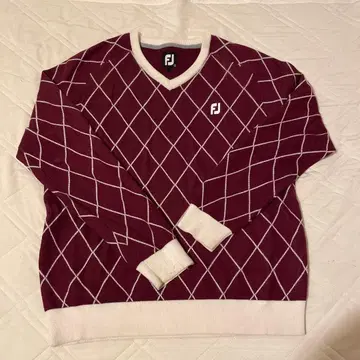 FJ 와인 레드 다이아몬드 패턴 스웨터 L 사이즈